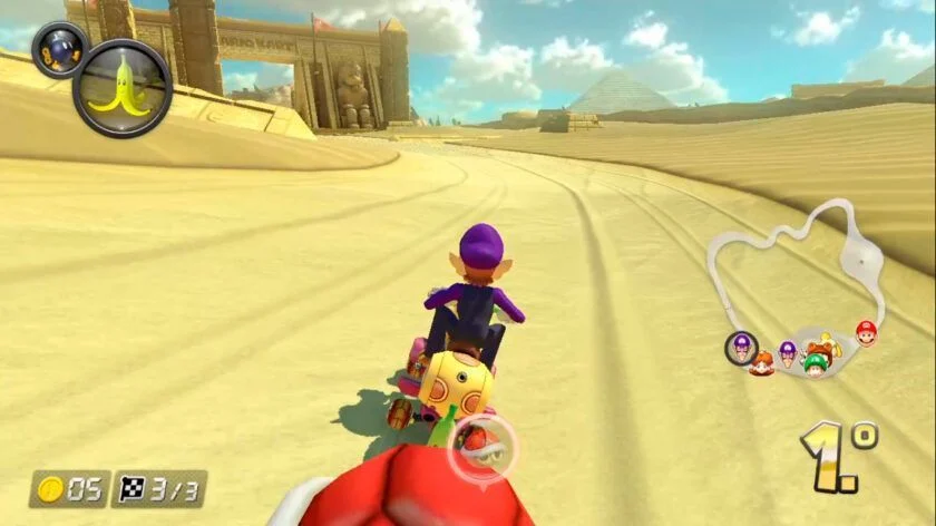 Protegerse con un plátano en Mario Kart 8 Deluxe