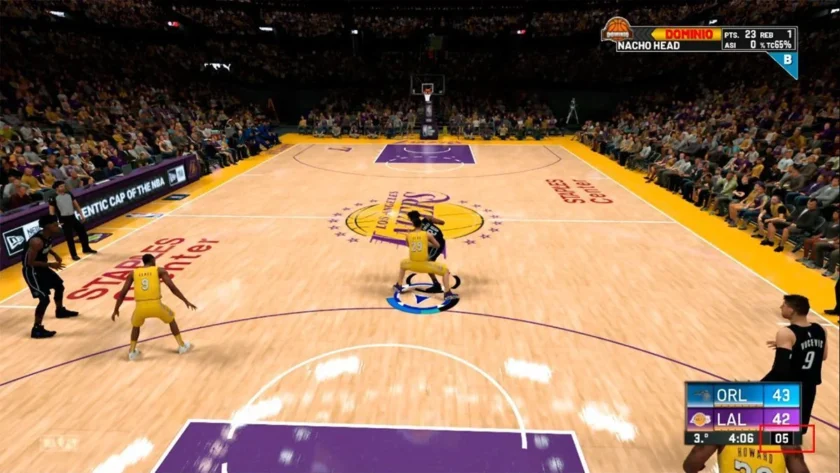 Defensa durante un partido de NBA 2K20 Mi Carrera