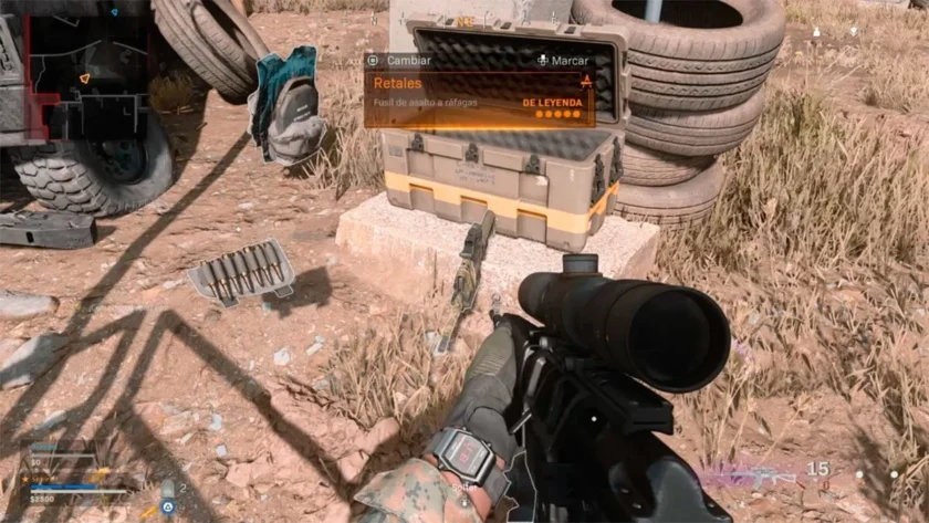 Arma legendaria identificada con color naranja en el Warzone original