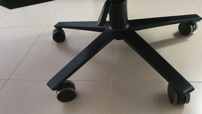base de metal y ruedas diablo x player 2.0