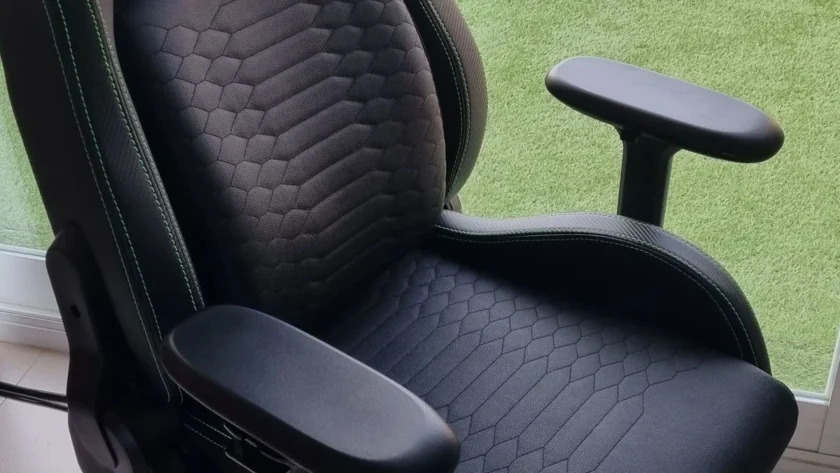 apoyo lumbar hidráulico razer iskur