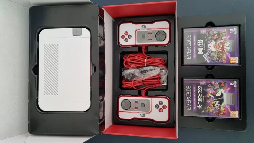 evercade VS premium pack análisis consola retro